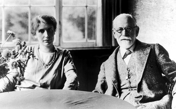 Anna-Freud-and-Sigmond-Freud